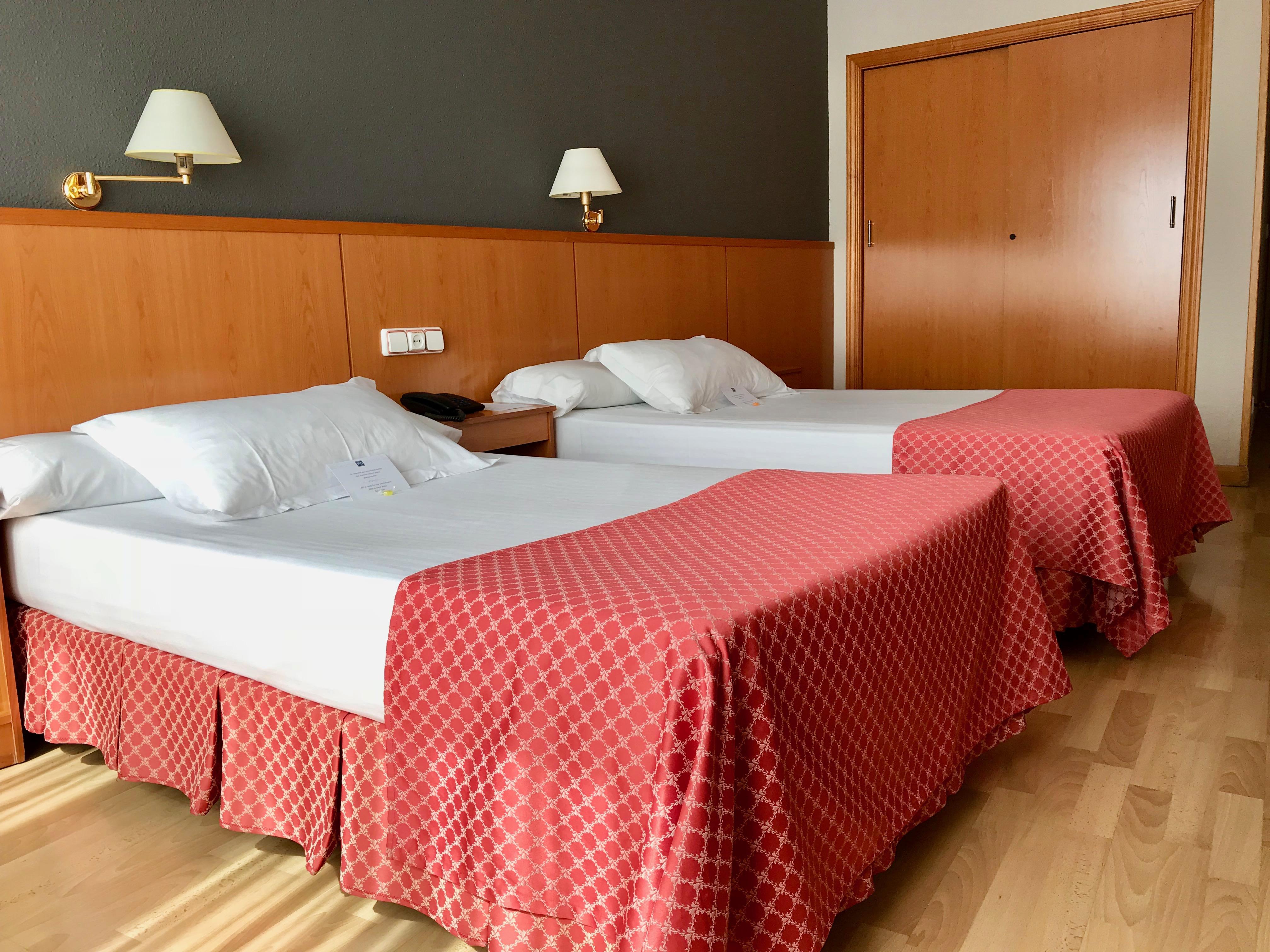 Ap Hotel Madrid Airport Exteriör bild